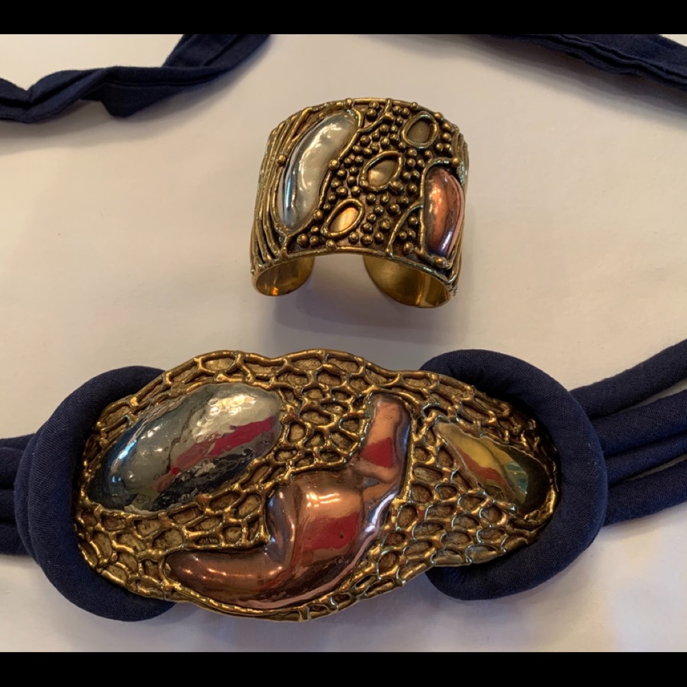 80’s Artisan Lg Fashion Metal Belt & Bracelet Set